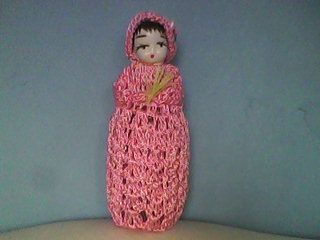 boneca de crohe rosa
